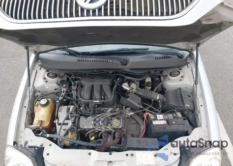 2005 Mercury Sable Gs from USA, damaged, VIN 1MEFM50U25A601327